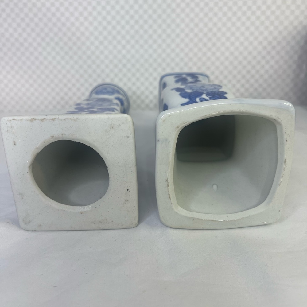 2 Vintage Japanese Blue & White Vases– Wide Base Floral Hand Painted Mint - Picture 5 of 7
